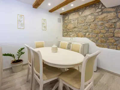 Ferienhaus für 6 Personen (90 m²) in Grizane 9/10