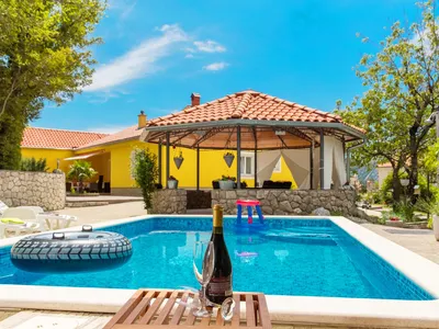 Ferienhaus für 6 Personen (75 m²) in Grizane 1/10