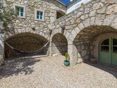 Ferienhaus für 6 Personen (170 m²) in Grizane 3/10