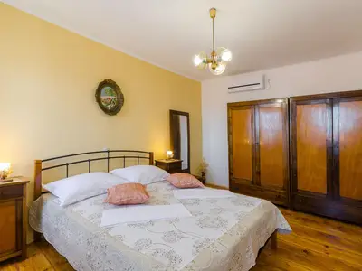 Ferienhaus für 8 Personen (104 m²) in Grizane 8/10