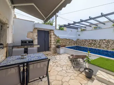 Ferienhaus für 6 Personen (90 m²) in Grizane 1/10