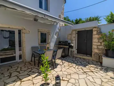 Ferienhaus für 6 Personen (90 m²) in Grizane 8/10