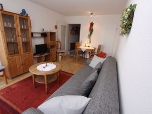 23883372-Ferienhaus-4-Grömitz-300x225-1