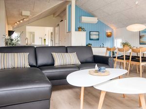 23700617-Ferienhaus-6-Grønninghoved Strand-300x225-1