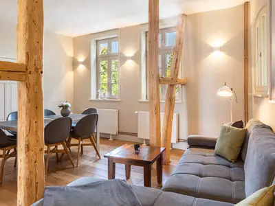 Photo, INSIDE, OUTSIDE