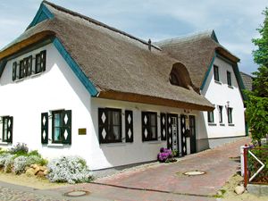 23836434-Ferienhaus-4-Groß Zicker-300x225-0