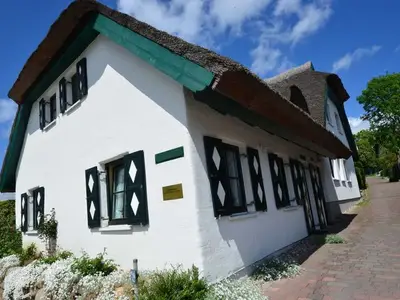 Ferienhaus für 9 Personen (103 m²) in Mönchgut Auf Rügen 1/10