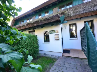 Ferienhaus für 8 Personen (100 m²) in Groß Zicker 1/10