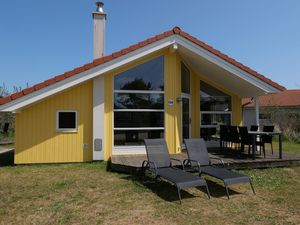 23877365-Ferienhaus-8-Großenbrode-300x225-0