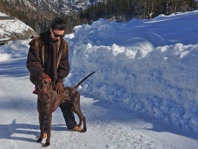 Gerne machen wir Hundesitting, wenn Ihr skifahrt