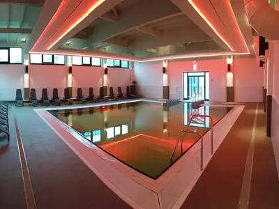 PoolOfHouse