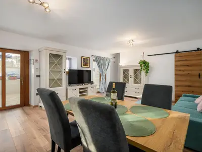 DiningRoom