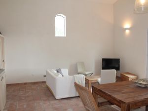 23509521-Ferienhaus-4-Gruissan-300x225-3