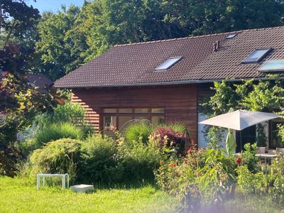 Blich zum Haus Tu Casa von der Strasse