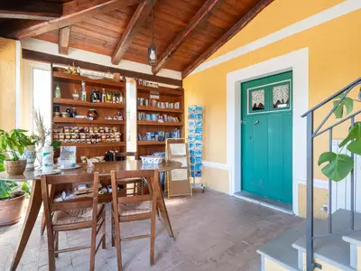 DiningRoom