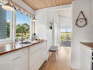 23750412-Ferienhaus-6-Gudhjem-300x225-5