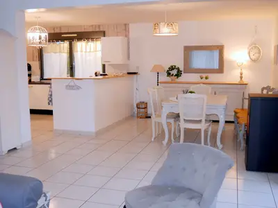 DiningRoom