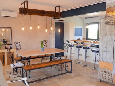 DiningRoom