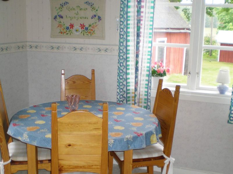 567559-Ferienhaus-4-Gullspång-800x600-1