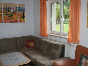 22271349-Ferienhaus-7-Gumprechtsfelden-300x225-3