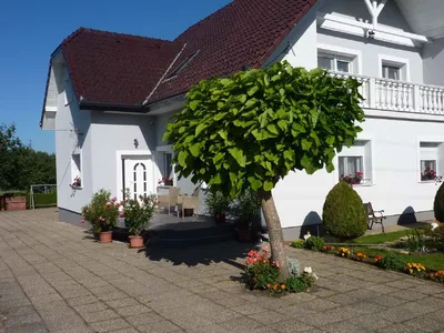 Ferienhaus für 7 Personen (124 m²) in Gyenesdiás 1/10