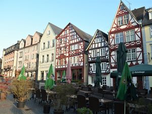 23449136-Ferienhaus-6-Hachenburg-300x225-1