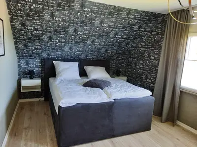 Schlafzimmer 1, OG.