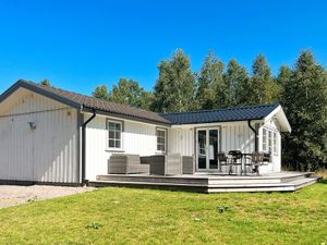 23493474-Ferienhaus-4-Håcksvik-300x225-0