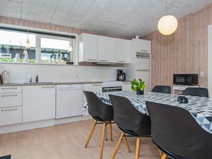 18364111-Ferienhaus-6-Haderslev-300x225-5