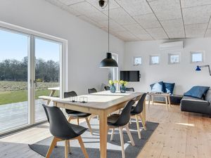 24024752-Ferienhaus-8-Haderslev-300x225-3