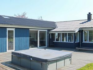 23573887-Ferienhaus-12-Hadsund-300x225-0