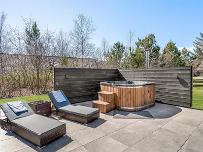 hot-tub