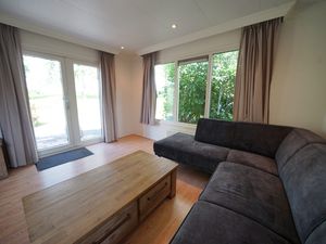 23987587-Ferienhaus-4-Halfweg-300x225-2