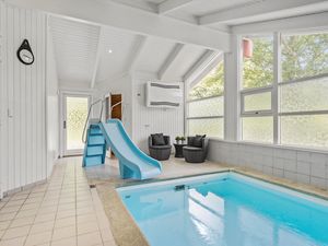 24048175-Ferienhaus-6-Hals-300x225-1