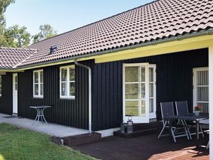 23376901-Ferienhaus-8-Hals-300x225-0