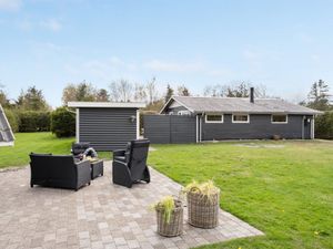 23864736-Ferienhaus-4-Hals-300x225-2