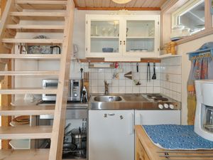 24008032-Ferienhaus-4-Hammarö-300x225-4