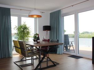 23883650-Ferienhaus-4-Harlesiel-300x225-2