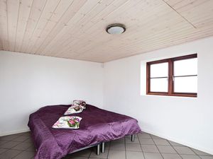 18294077-Ferienhaus-8-Harpelunde-300x225-4