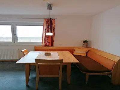 DiningRoom