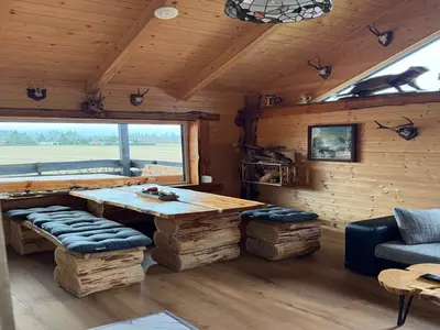 DiningRoom