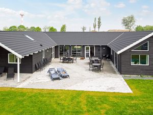 Ferienhaus für 24 Personen (298 m²) in Hasselberg