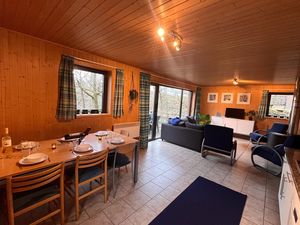 23552990-Ferienhaus-8-Hastière-300x225-5