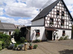 21711103-Ferienhaus-5-Hausen (Wied)-300x225-2