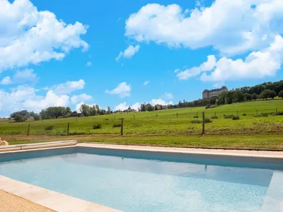 PoolOfHouse