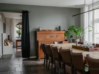 DiningRoom