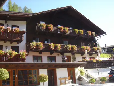 Ferienhaus für 20 Personen (300 m²) in Heiligenblut 1/10