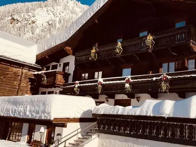 Ferienhaus für 19 Personen (250 m²) in Heiligenblut 1/10