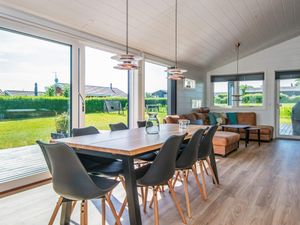 23093851-Ferienhaus-8-Hejls-300x225-1