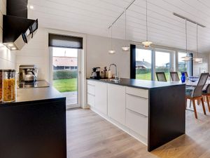 23093851-Ferienhaus-8-Hejls-300x225-5